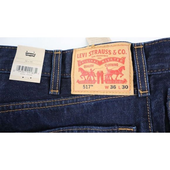 Levi's 517 Men’s Sz 36X30 Dark Wash Blue Bootcut Jeans $70 - Picture 3 of 8